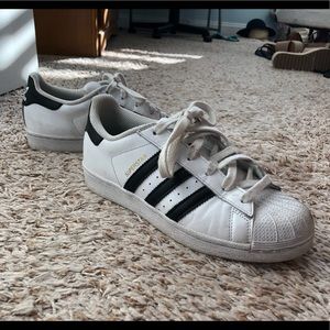 Adidas Superstar Sneakers